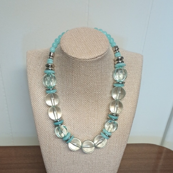 Elegant Blue and Silver Beaded Necklace - Picture 1 of 2